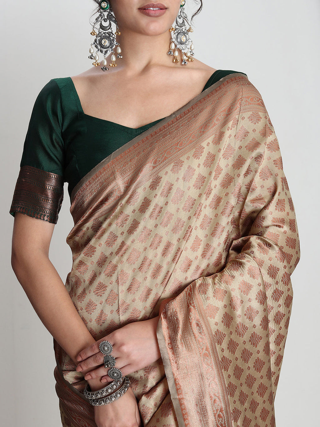 Janasya Beige Silk Blend Ethnic Motifs Jacquard Saree | Grocsy