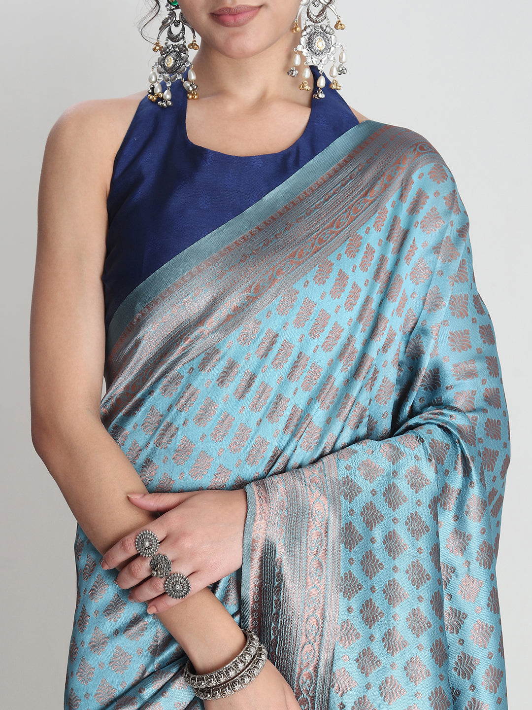 Janasya Light Blue Silk Blend Ethnic Motifs Jacquard Saree | Grocsy