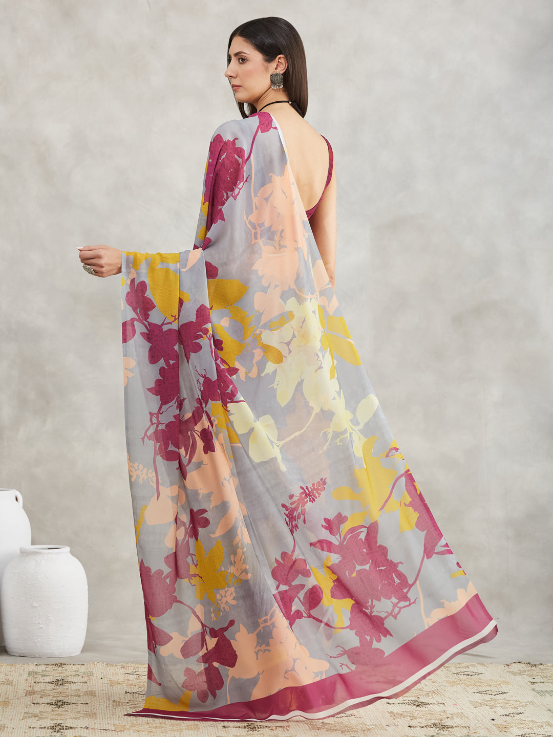 Janasya Grey Georgette Abstract Printed Saree | Grocsy