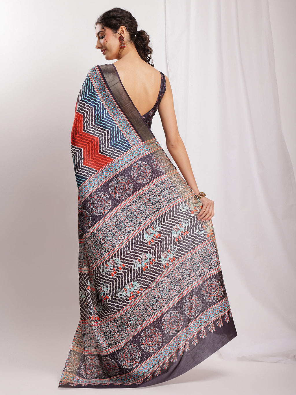Janasya Multicolor Silk Blend Chevron Printed Saree | Grocsy