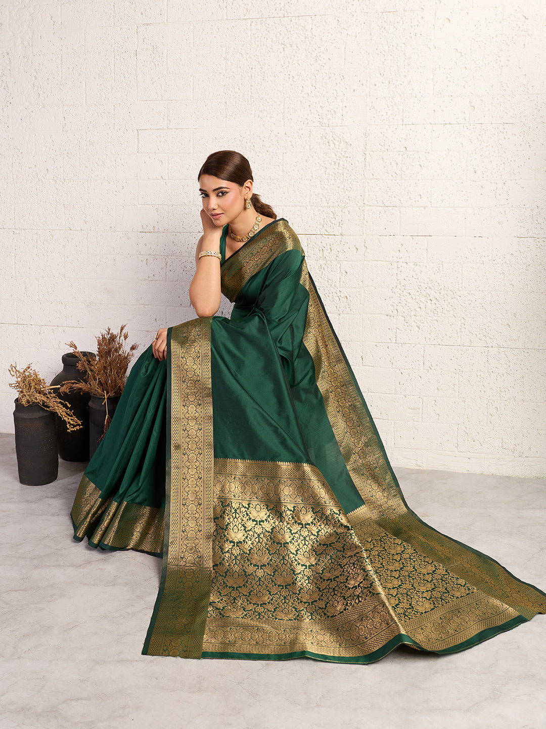 Dwija Fashion Women'S Party Wear Zari Weaving Silk Designer Saree With The Unstitched Blouse-Green | Grocsy