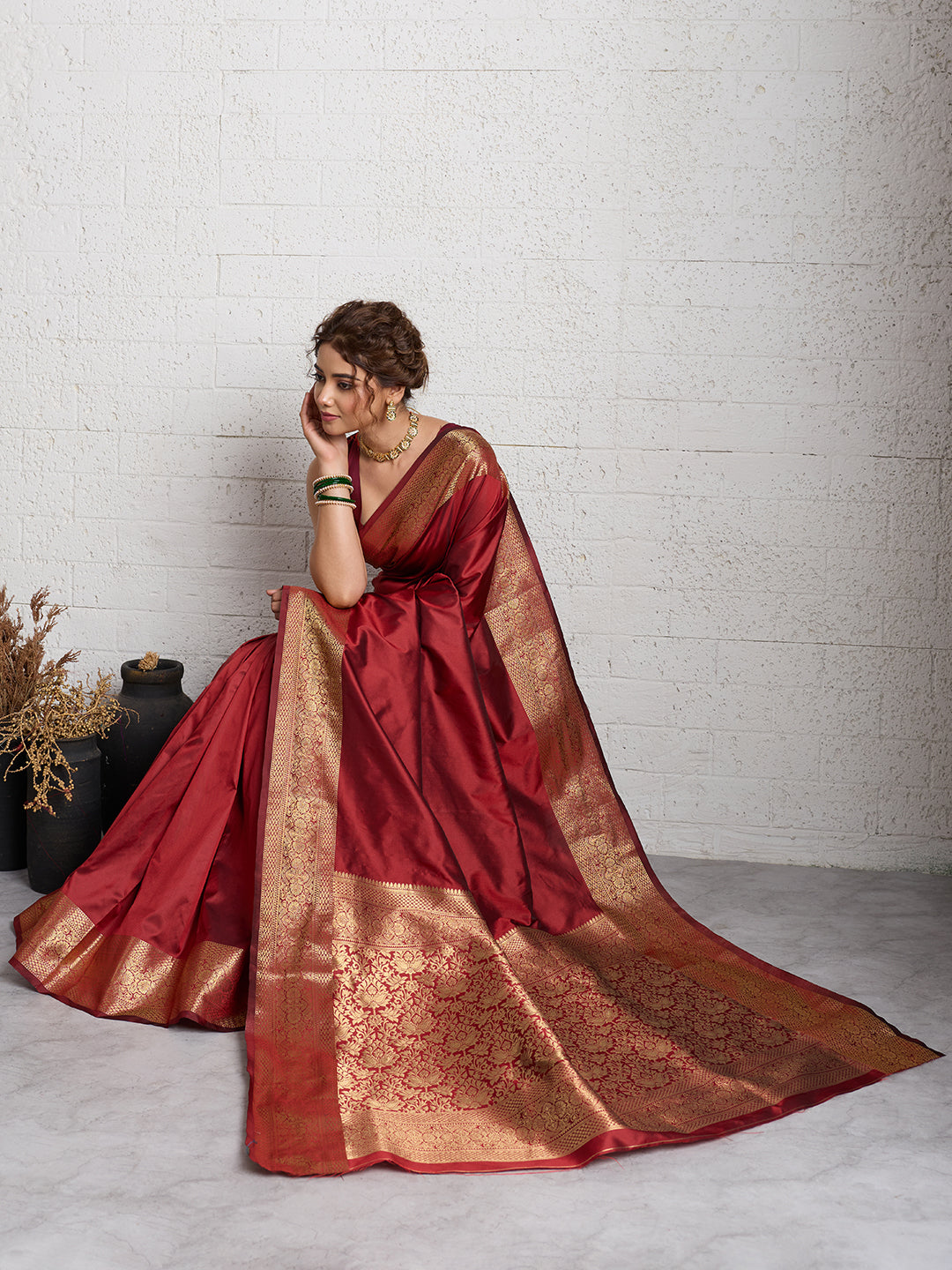 Dwija Fashion Women'S Party Wear Zari Weaving Silk Designer Saree With The Unstitched Blouse-Red | Grocsy