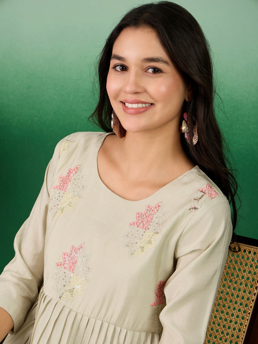 Green Embroidered Muslin Kurta and Trouser - Berlin | Grocsy