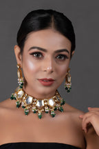 Peryl Women's Green Gold Toned Handcrafted Kundan Necklace Set - Noz2Toz