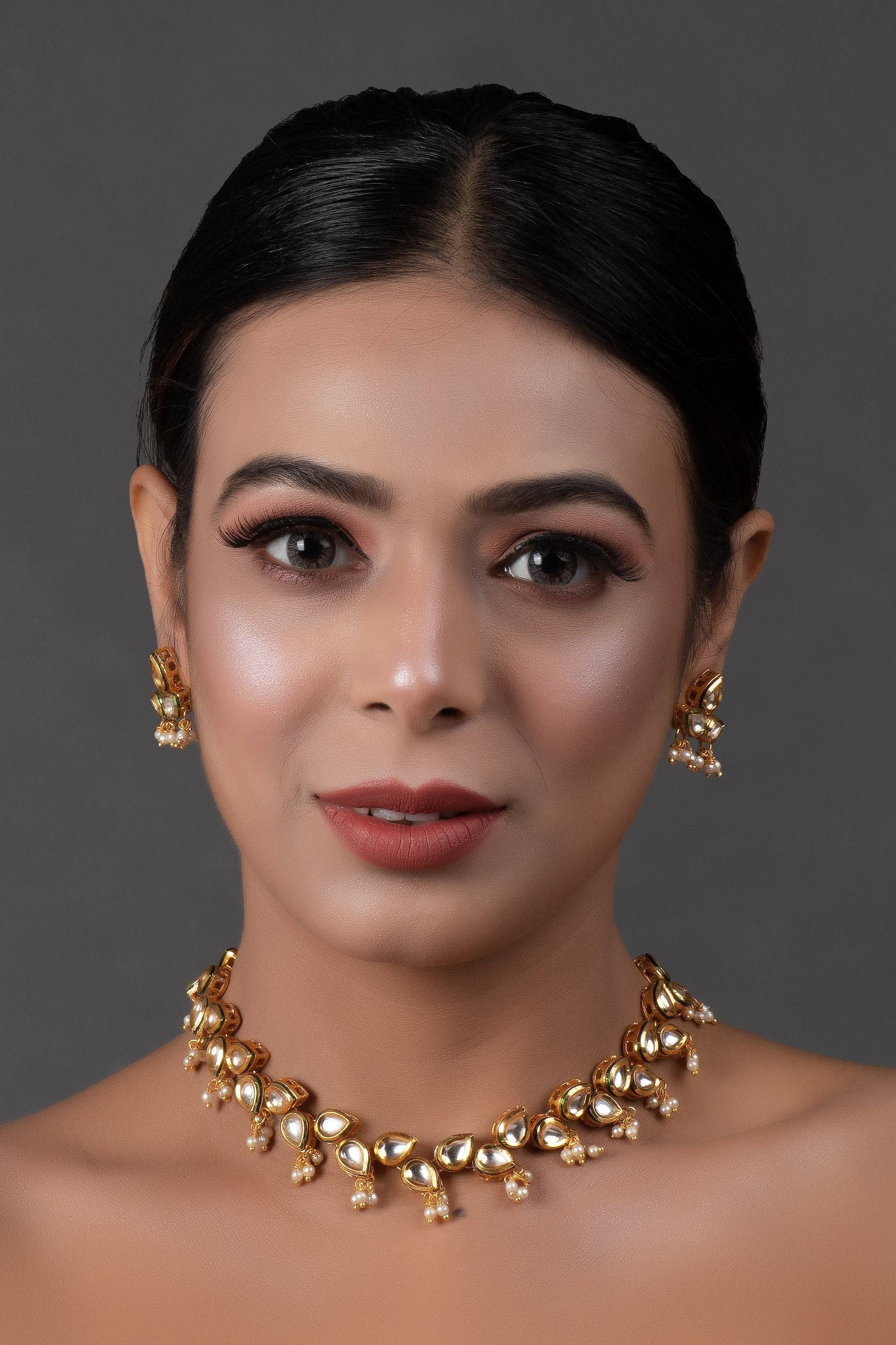 Peryl Women's Elegant Tear Drop Shaped Necklace With Earrings - Swadesiicart