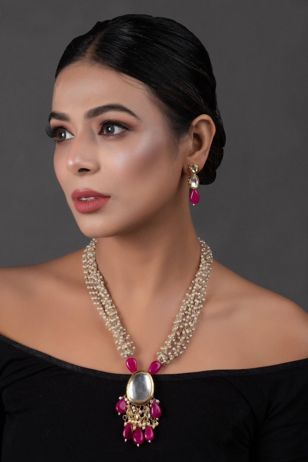 Peryl Women's Ruby Beaded Kundan Necklace With Earrings - Swadesiicart