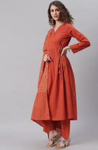 Janasya Women's Orange Cotton Striped Kurta With Pant And Dupatta | Grocsy