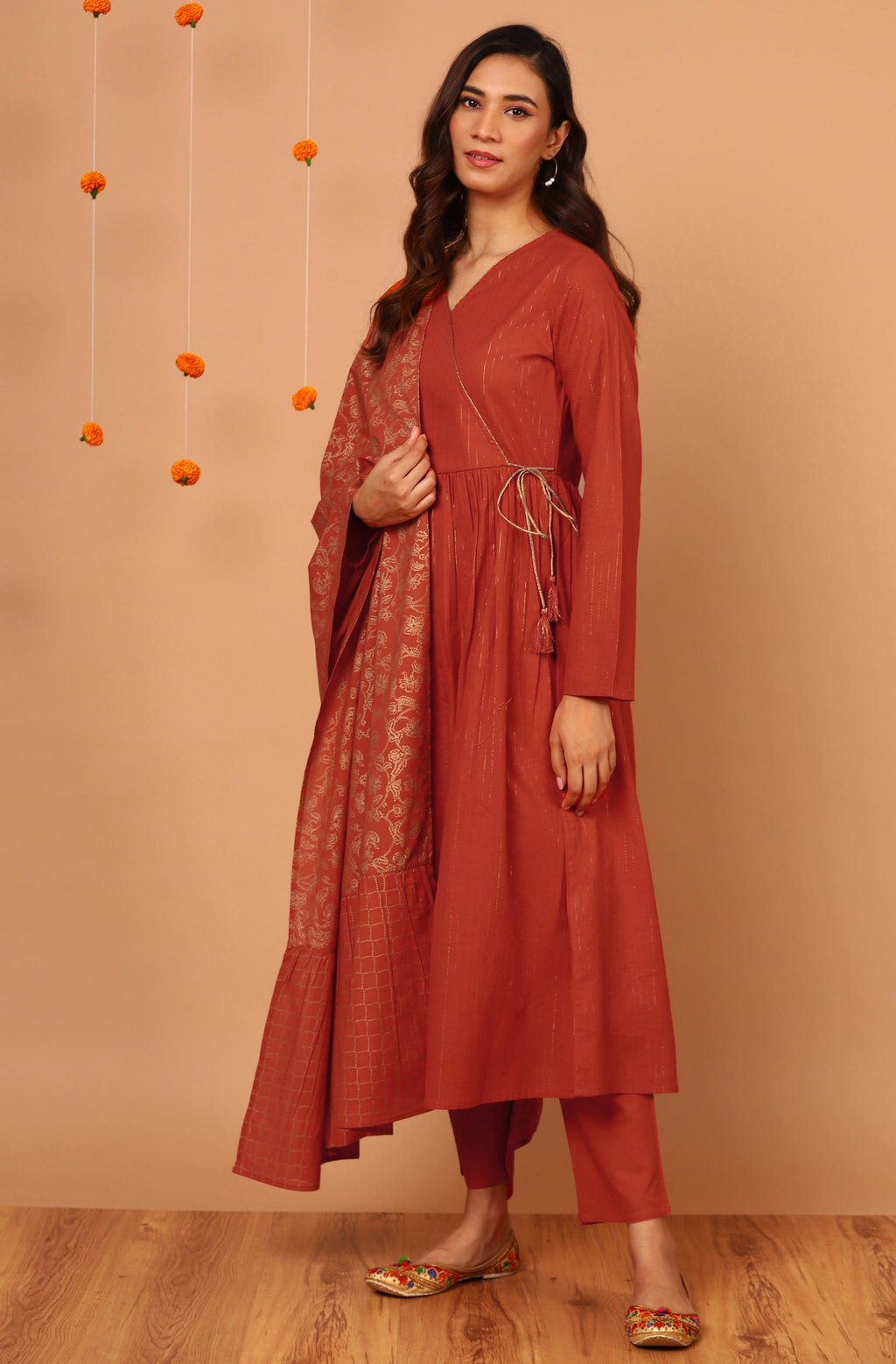 Janasya Women's Orange Cotton Striped Kurta With Pant And Dupatta | Grocsy
