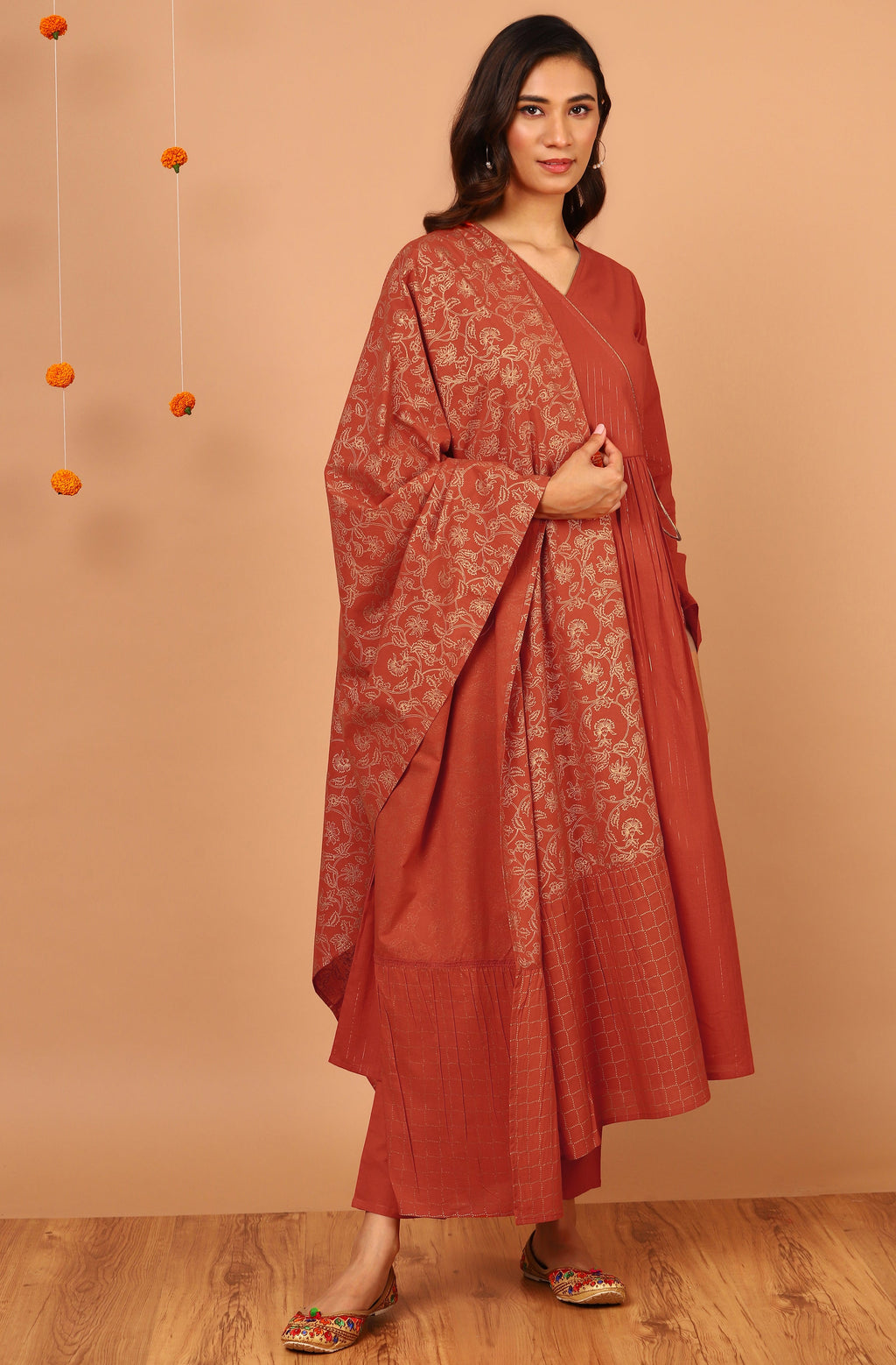 Janasya Women's Orange Cotton Striped Kurta With Pant And Dupatta | Grocsy