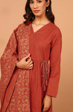 Janasya Women's Orange Cotton Striped Kurta With Pant And Dupatta | Grocsy
