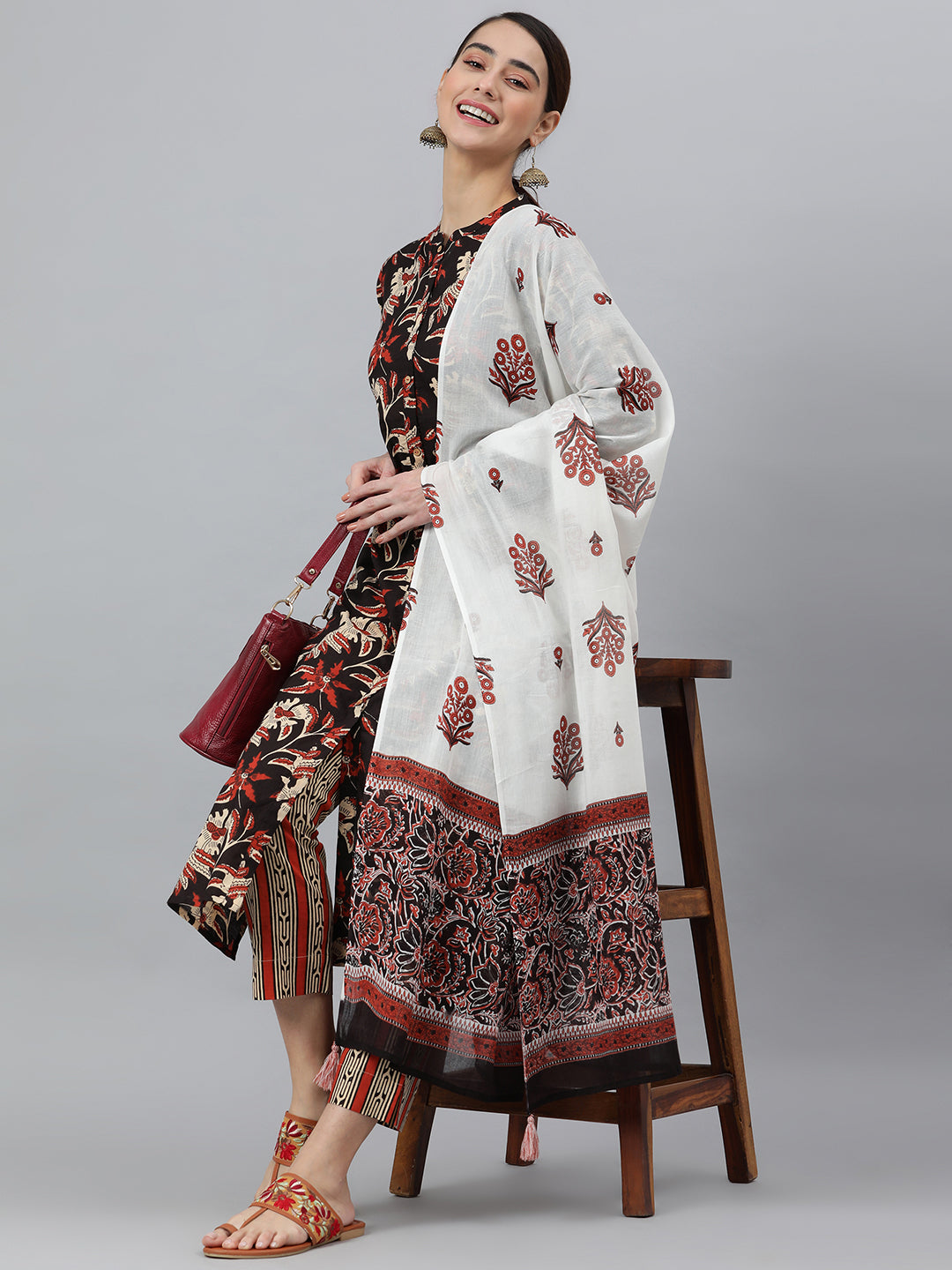 Janasya Women's Black Cotton Botanical Print Kurta With Pant And Dupatta | Grocsy