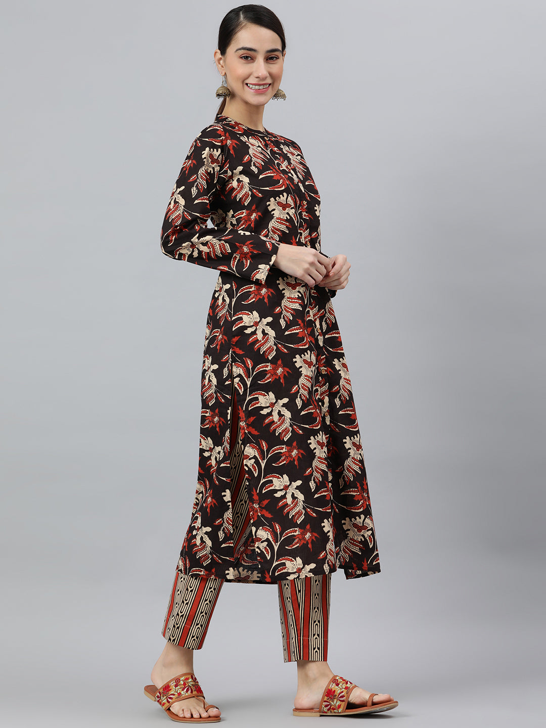 Janasya Women's Black Cotton Botanical Print Kurta With Pant And Dupatta | Grocsy