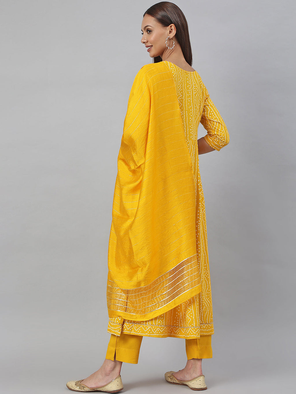 Janasya Women's Yellow Cotton Bandhej Kurta With Pant And Dupatta | Grocsy
