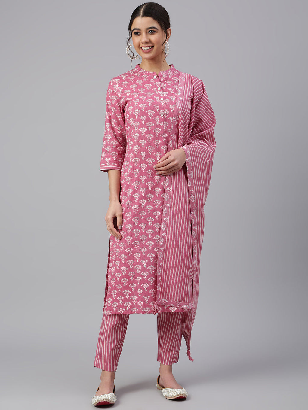 Janasya Women's Mauve Cotton Floral Print Kurta With Pant And Dupatta | Grocsy