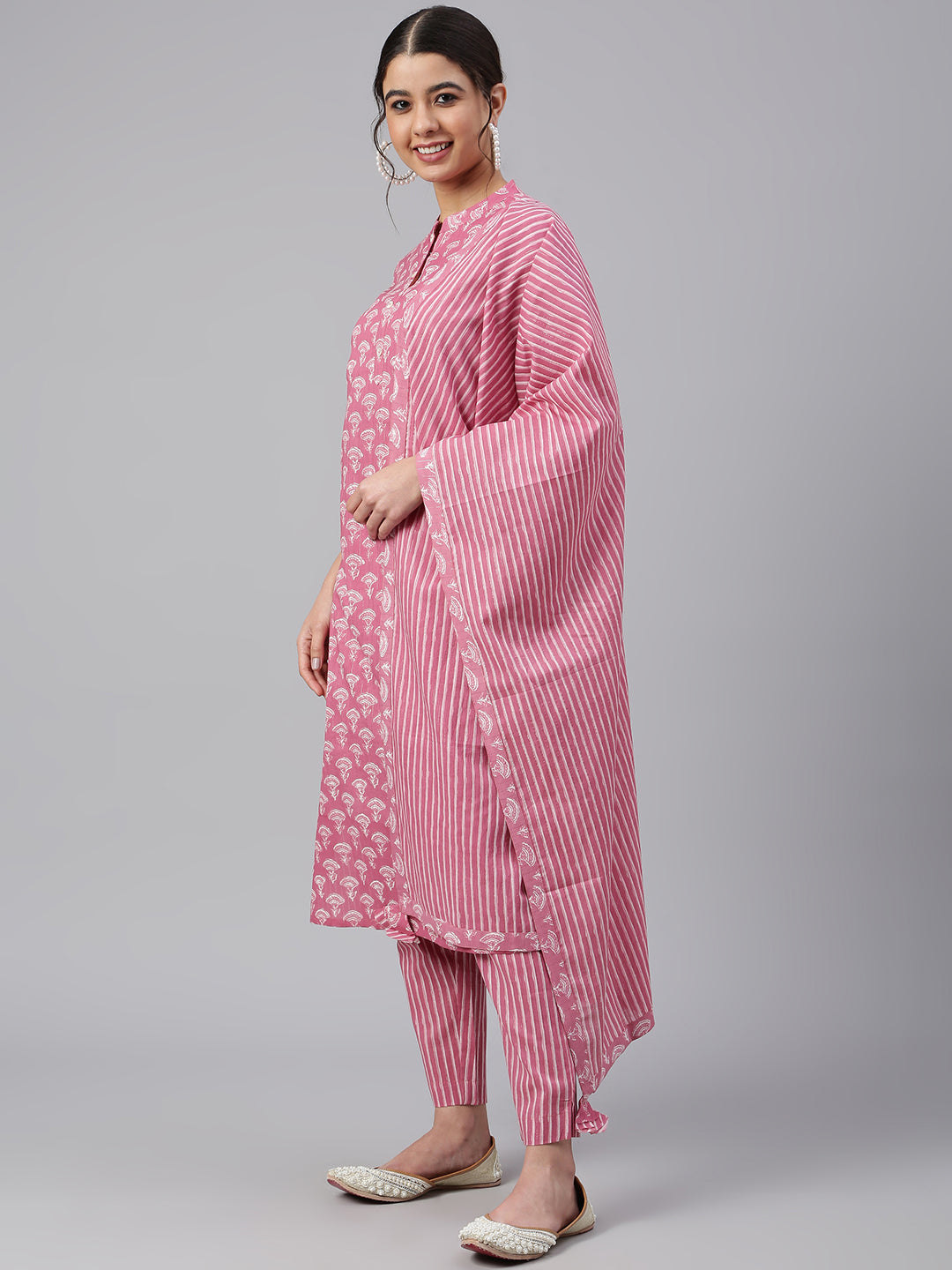 Janasya Women's Mauve Cotton Floral Print Kurta With Pant And Dupatta | Grocsy