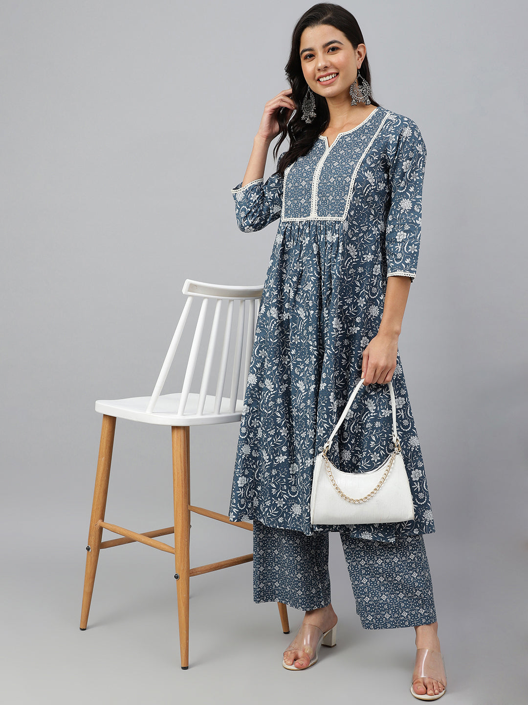 Janasya Women's Grey Cotton Floral Print Kurta With Palazzo | Grocsy