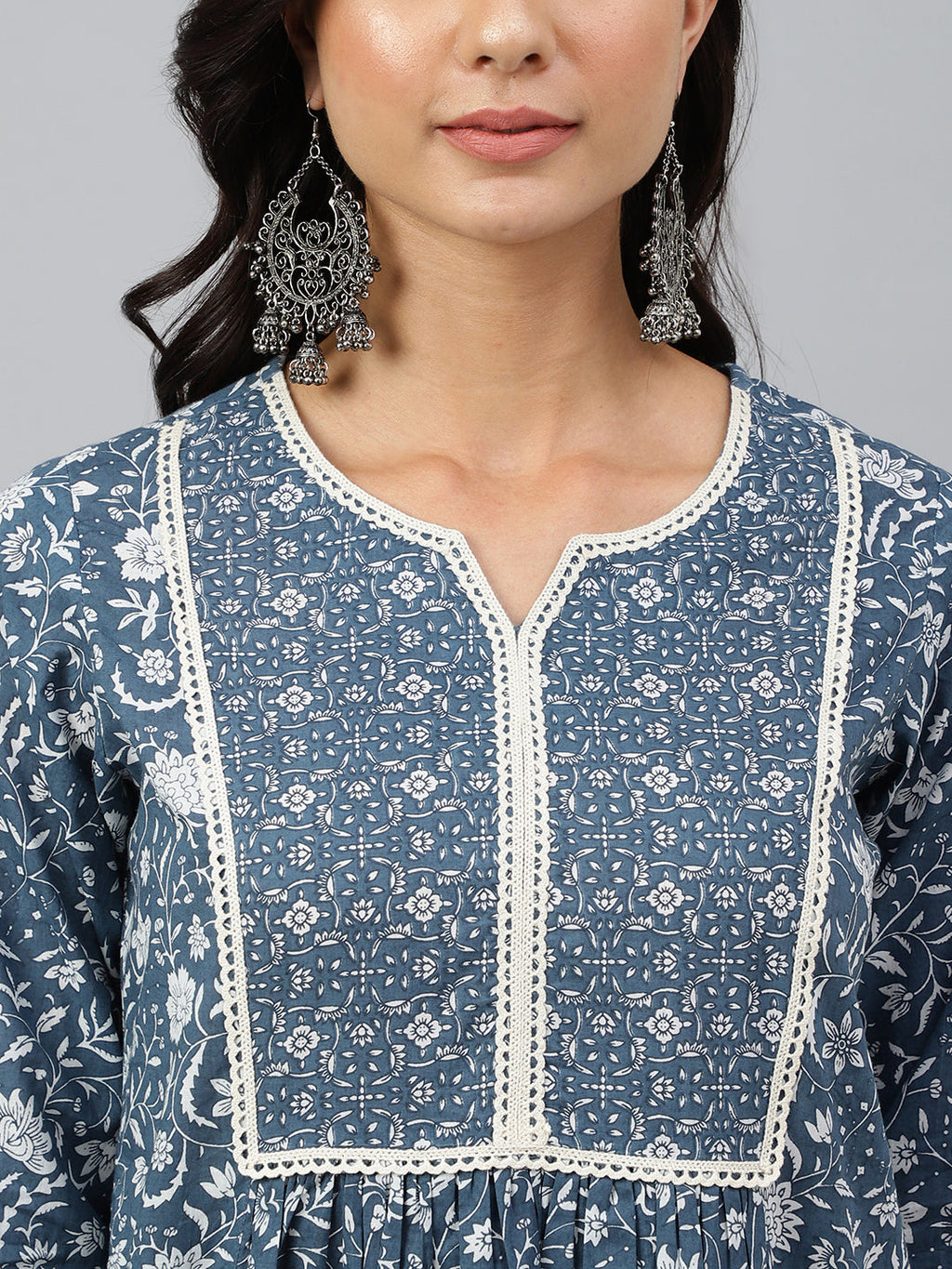 Janasya Women's Grey Cotton Floral Print Kurta With Palazzo | Grocsy