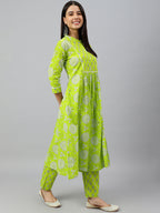 Janasya Women's Light Green Cotton Block Print Kurta With Pant | Grocsy