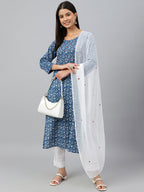 Janasya Women's Navy Blue Cotton Floral Print Kurta With Pant And Dupatta | Grocsy