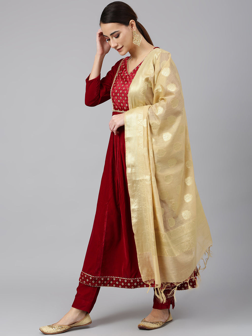 Janasya Women's Maroon Velvet Solid Kurta With Pant And Dupatta | Grocsy