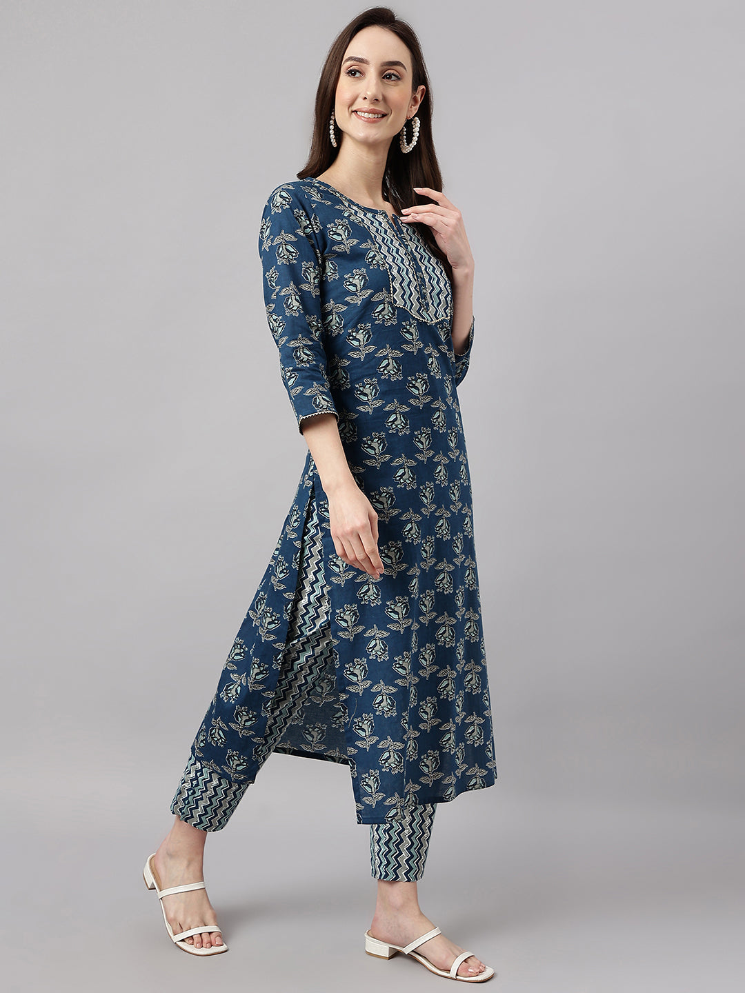 Janasya Women's Blue Cotton Floral Printed Straight Casual Kurta Set | Grocsy