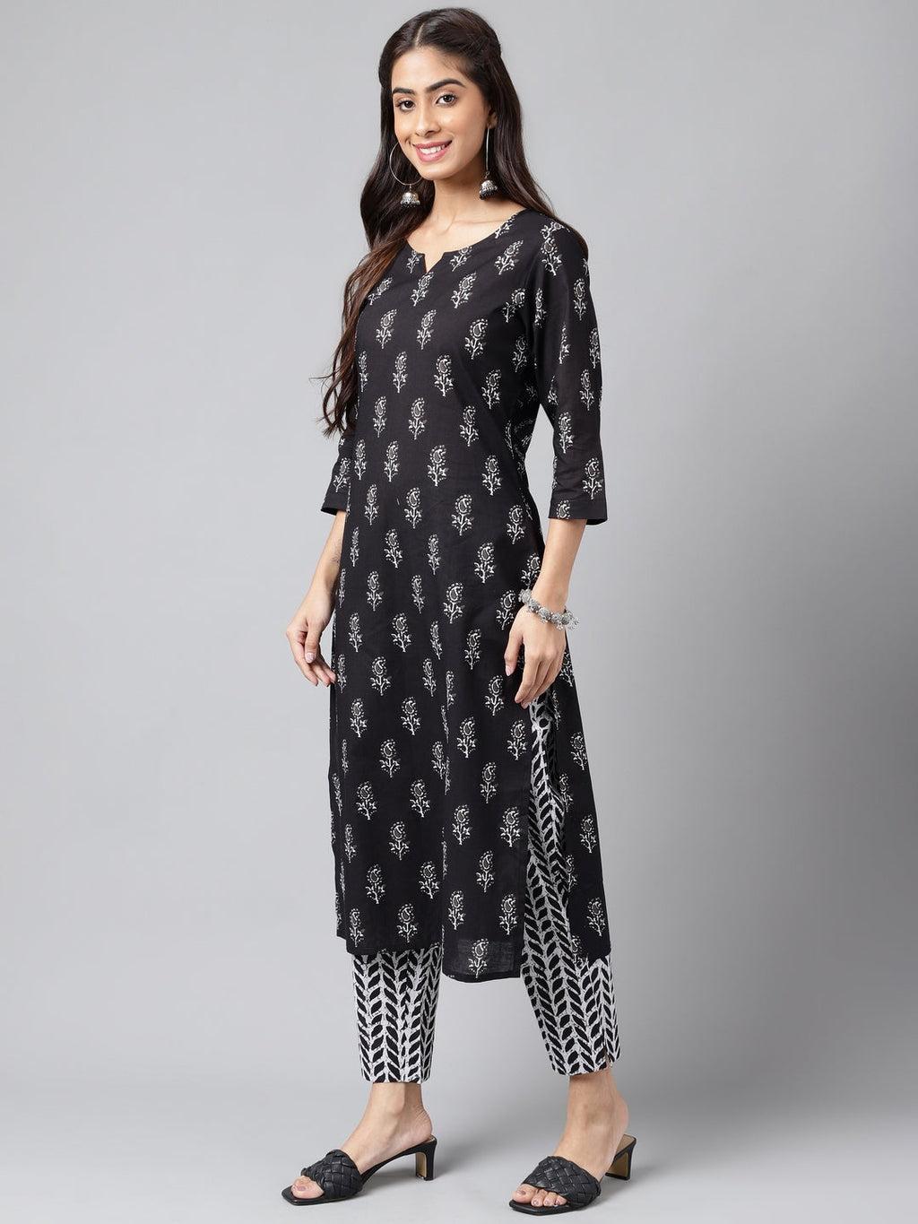 Janasya Women's Black Cotton Paisley Printed Straight Casual Kurta Set | Grocsy