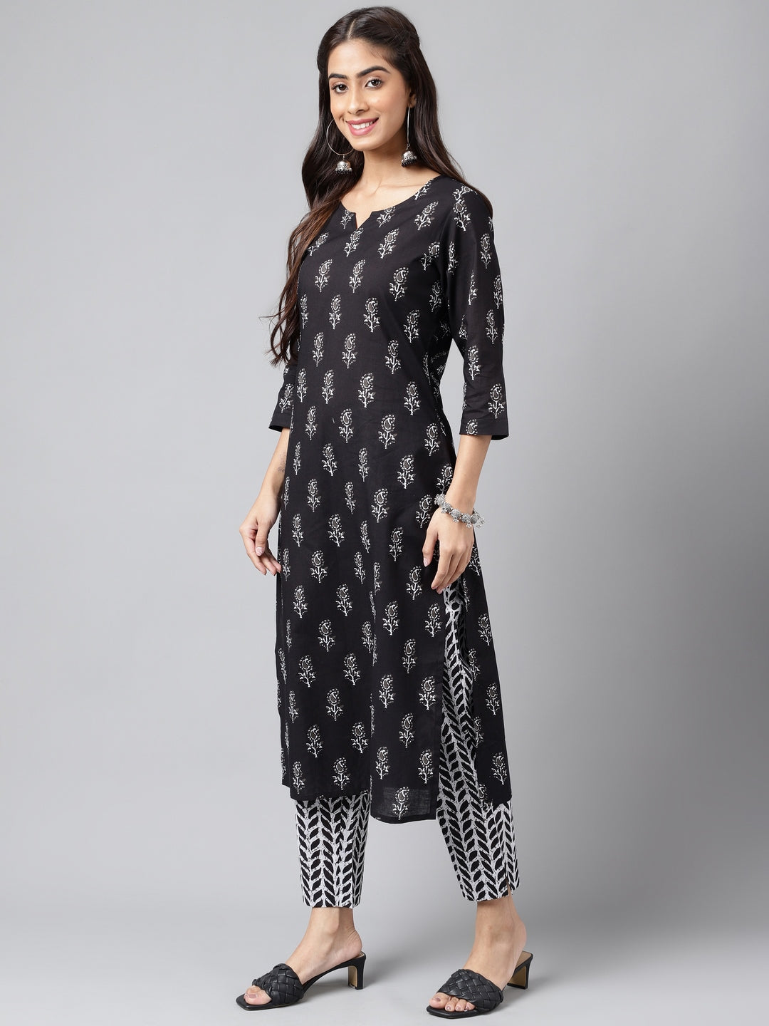Janasya Women's Black Cotton Paisley Printed Straight Casual Kurta Set | Grocsy