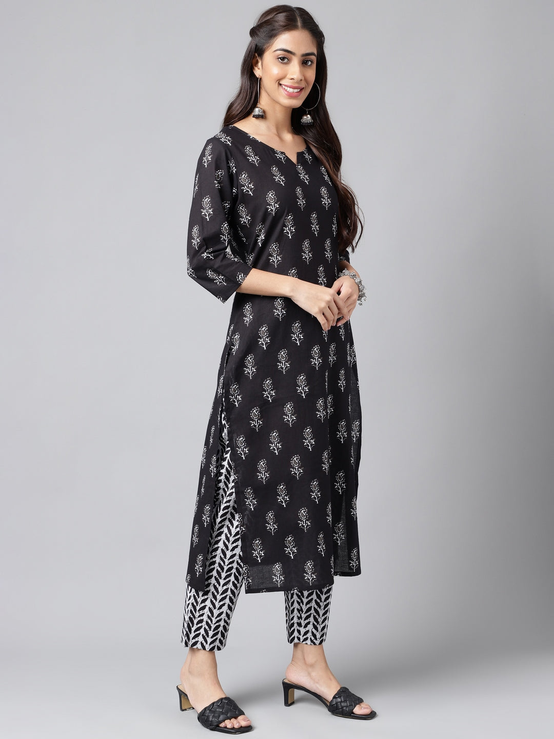 Janasya Women's Black Cotton Paisley Printed Straight Casual Kurta Set | Grocsy