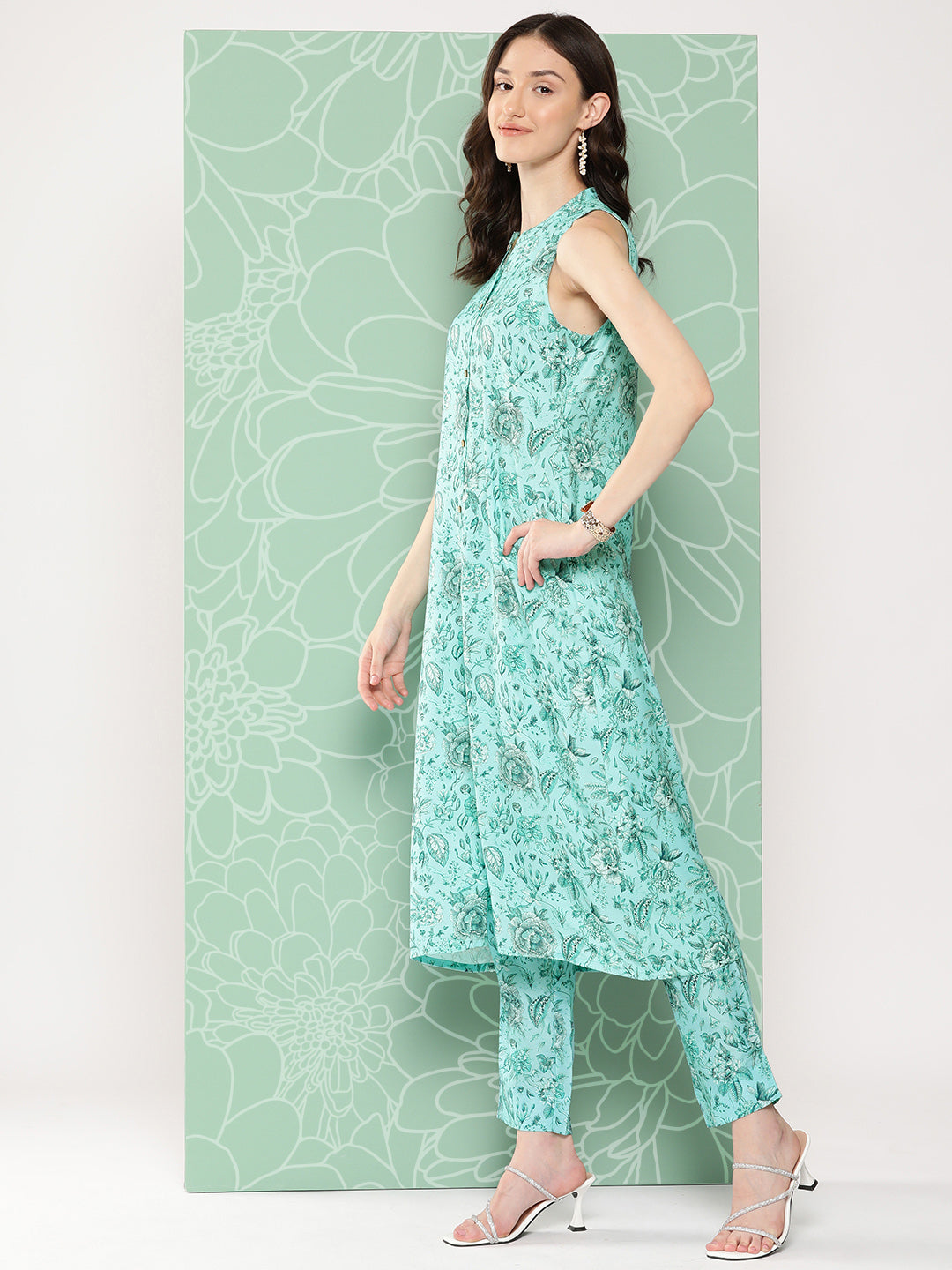 Janasya Women's Aqua Blue Moss Digital Floral Printed Straight Festive Kurta Set | Grocsy