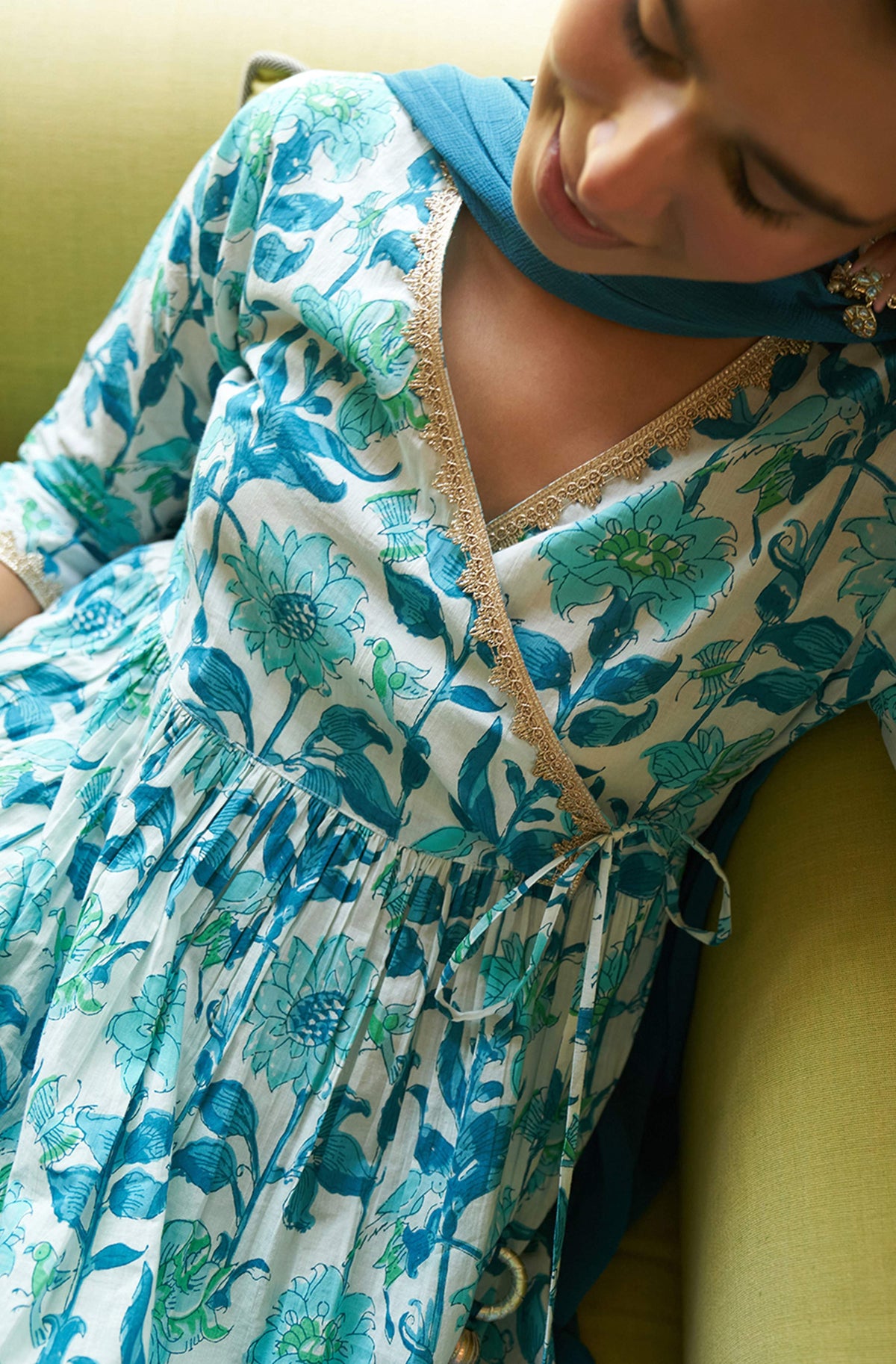 Janasya White Cotton Floral Printed Set | Grocsy