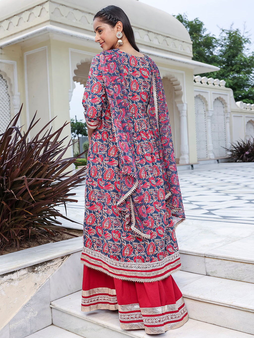 Janasya Women's Blue Cotton Floral Printed Festive Front Slit Kurta Set | Grocsy