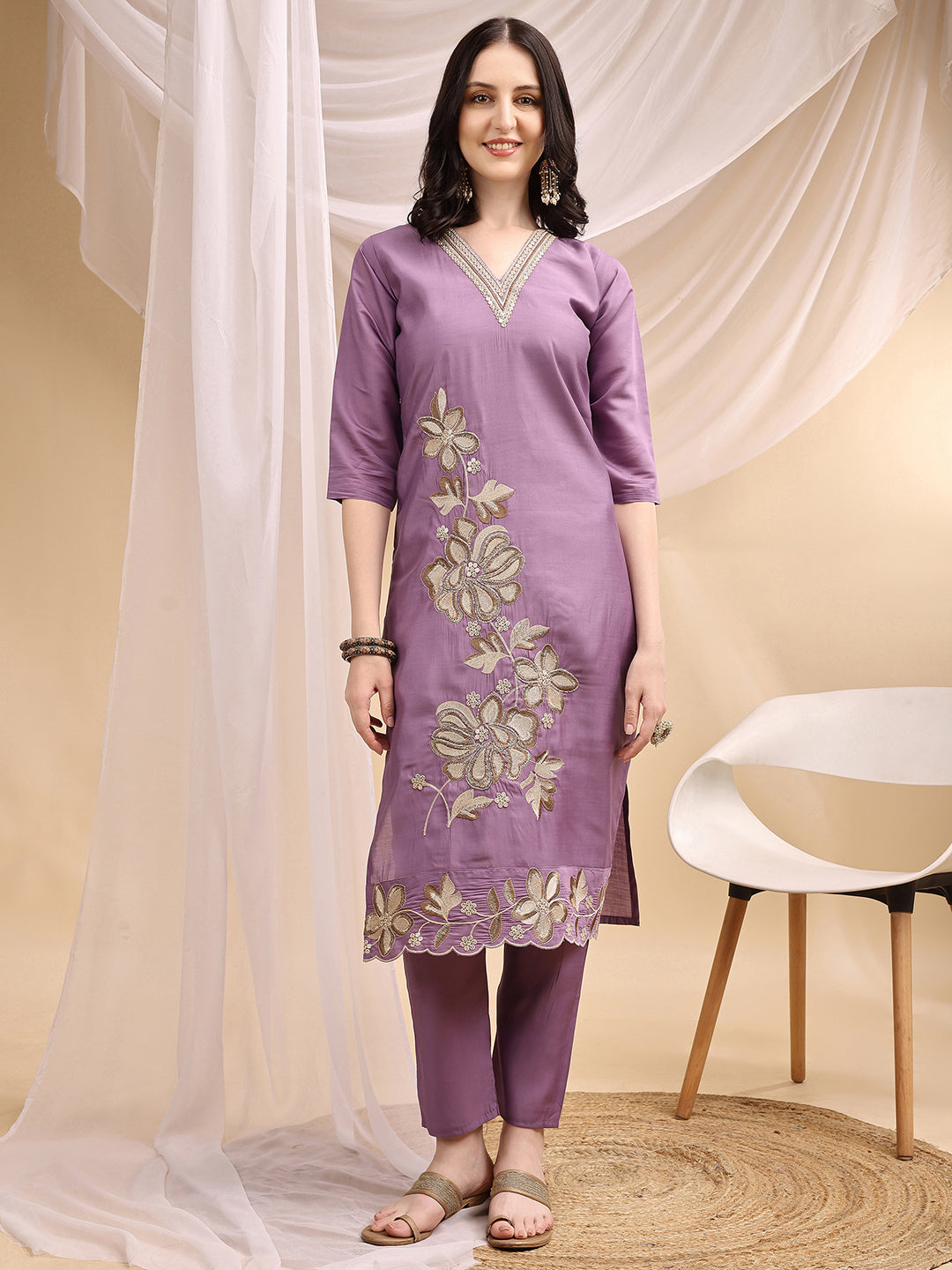 Hand & Thread Placement Embroidered Kurta With Pant & Embroidered Dupatta, Lavender - Hiral Fashion | Grocsy