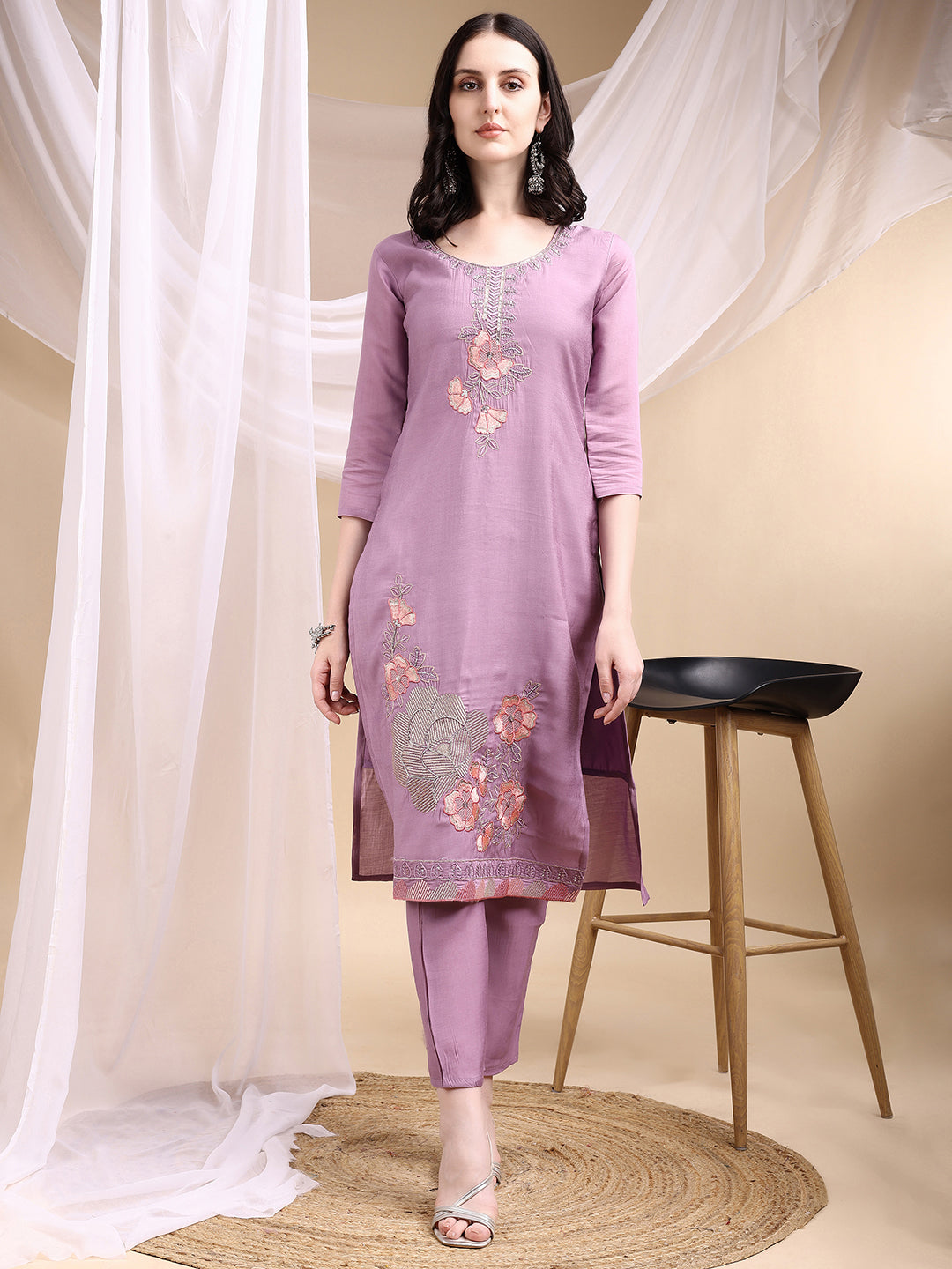 Hand Embroidered Kurta With Pant & Embroidered Dupatta, Lavender - Hiral Fashion | Grocsy