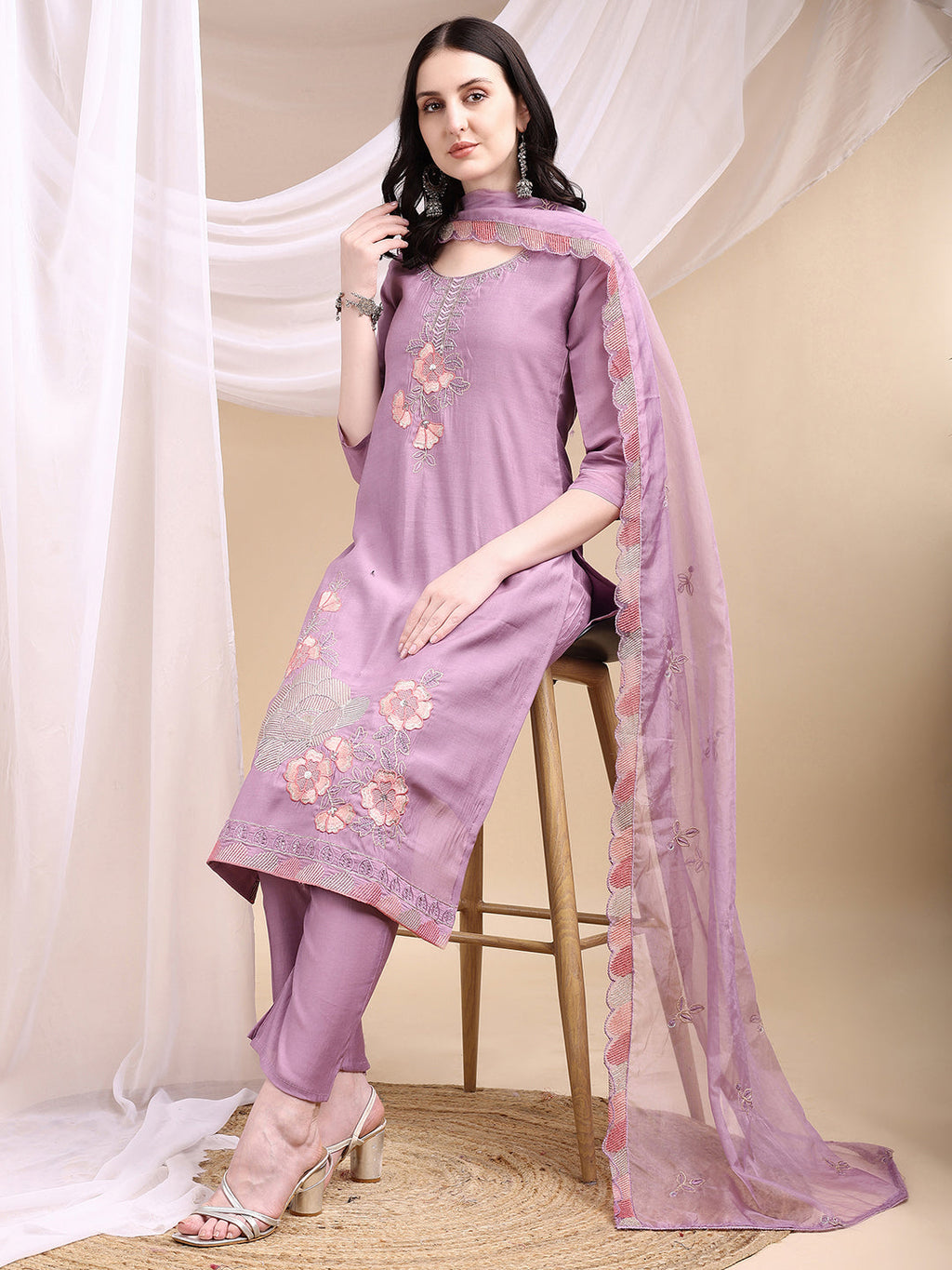 Hand Embroidered Kurta With Pant & Embroidered Dupatta, Lavender - Hiral Fashion | Grocsy