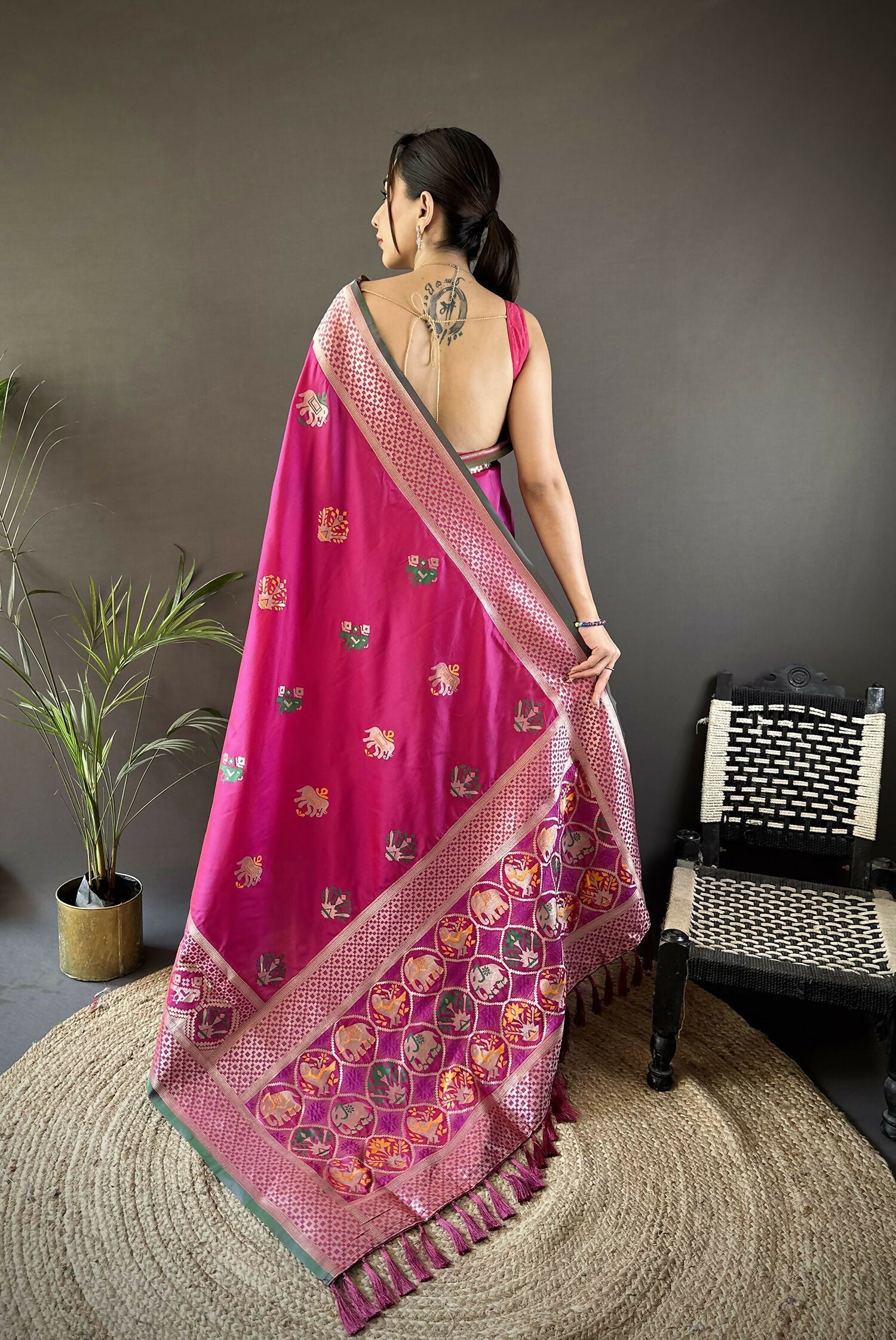 Joban Fashion Pink Elephant & Floral Motifs Soft Lichi Silk Banarasi Saree | Grocsy