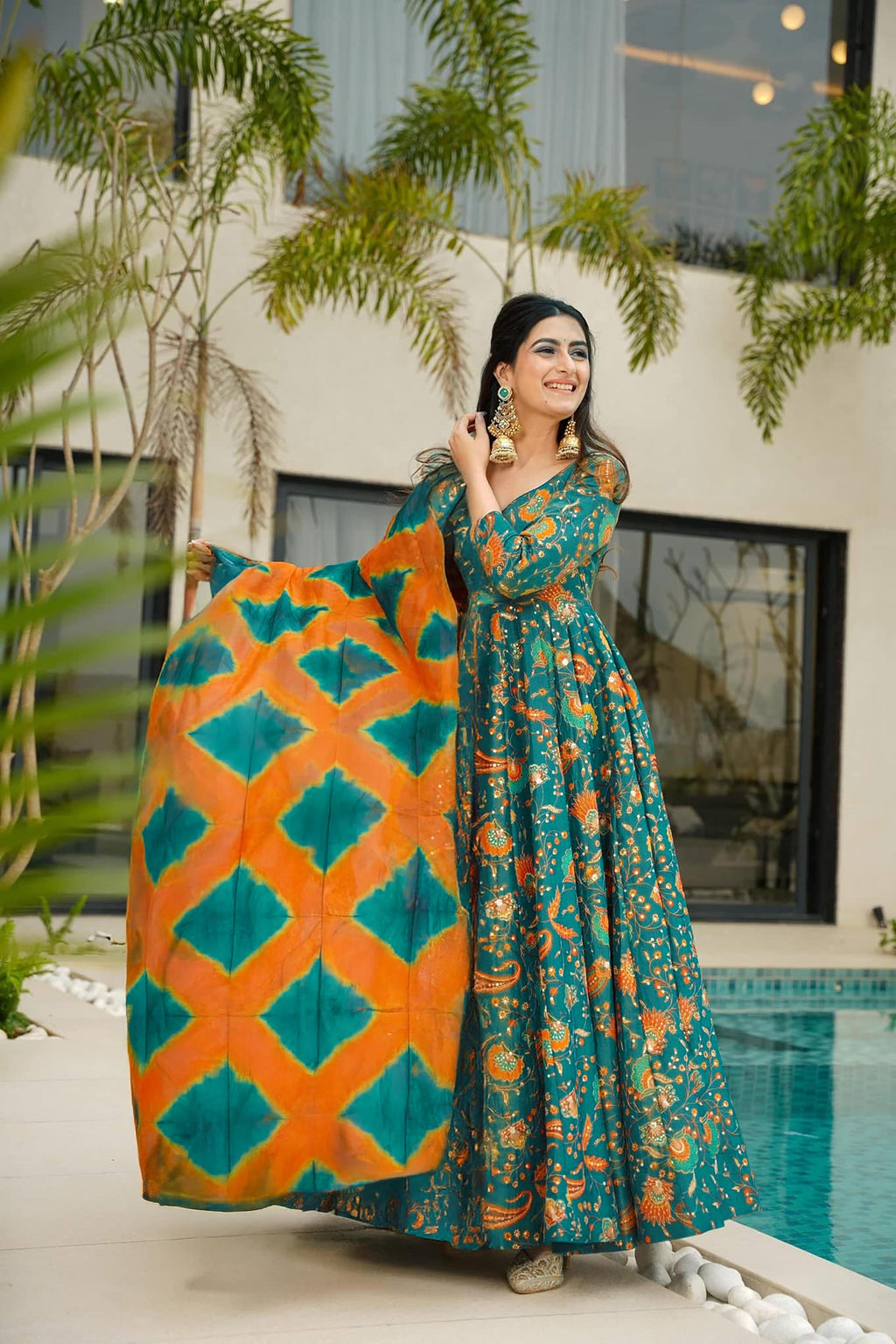 Sonakshi Women's Green Silk Digital Print Full Round Flair Anarkali Gown Set With Dupatta | Grocsy