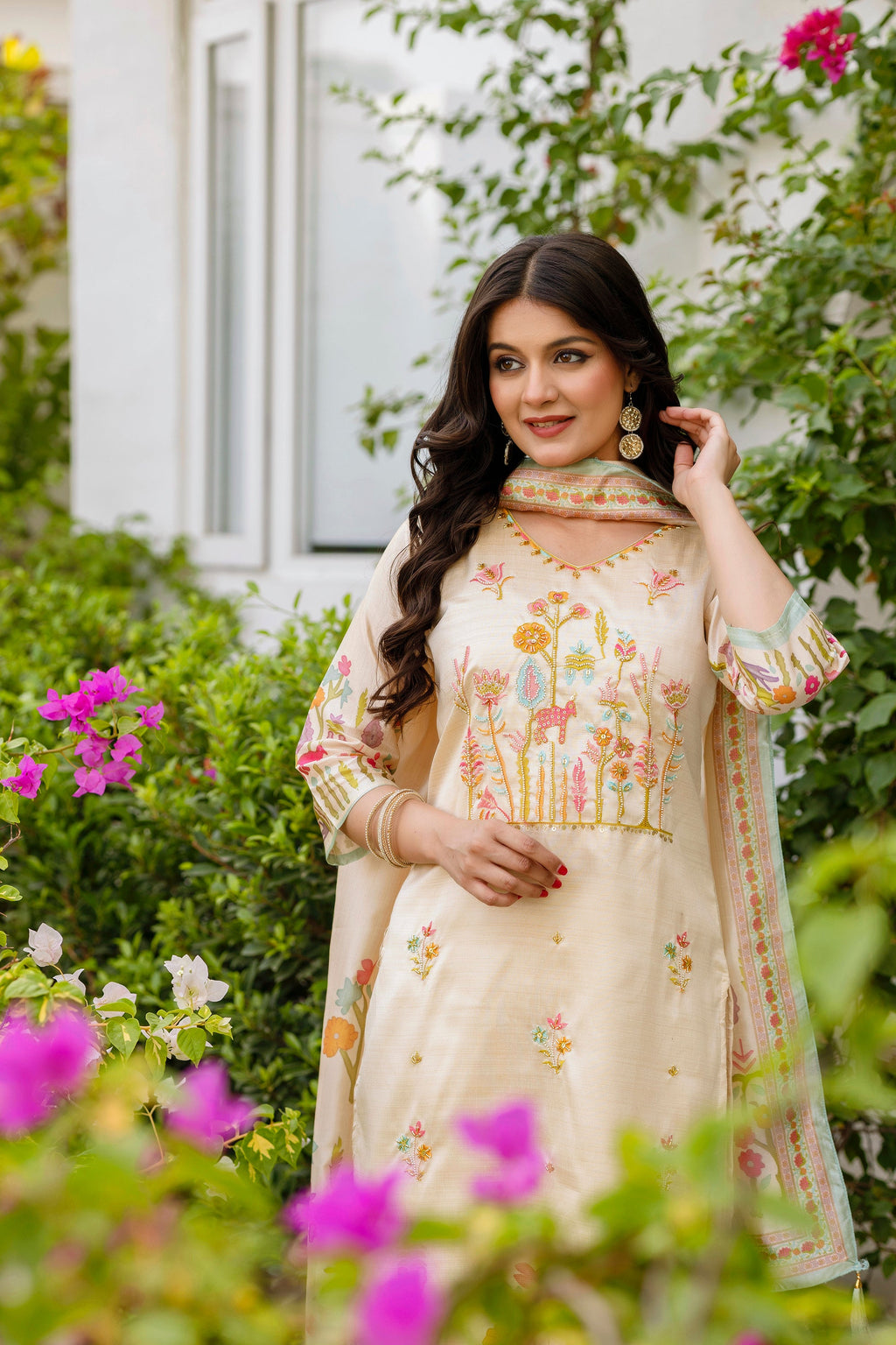 Sonakshi Women's Chandan Viscose Assam Silk Kurta Set With Dupatta | Grocsy
