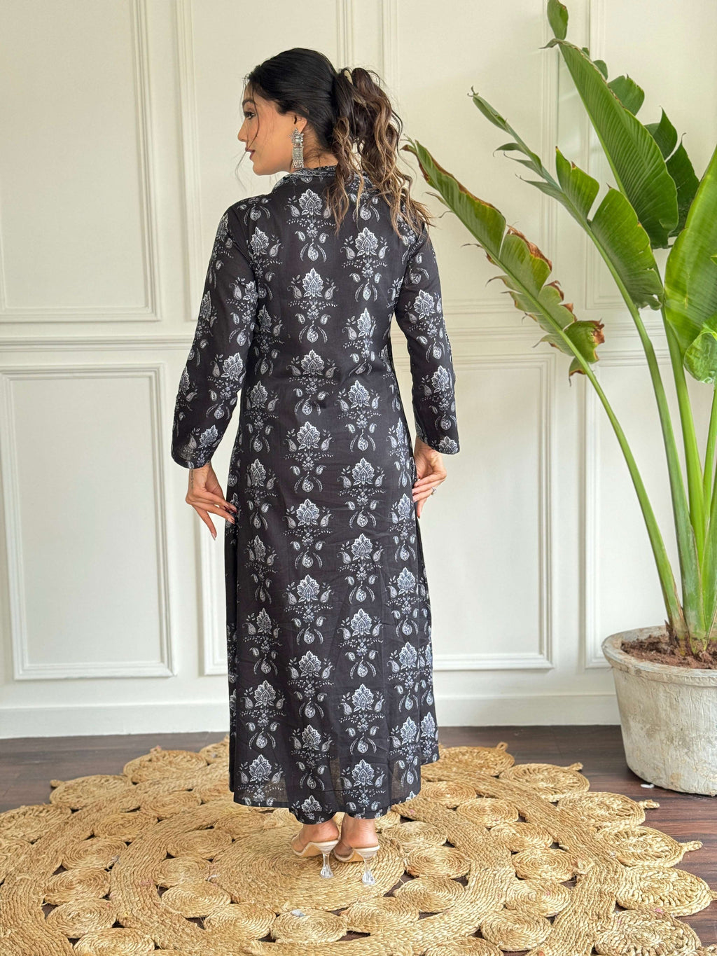 Sonakshi Women's Black Pure Cotton Kurta Set With Dupatta | Grocsy