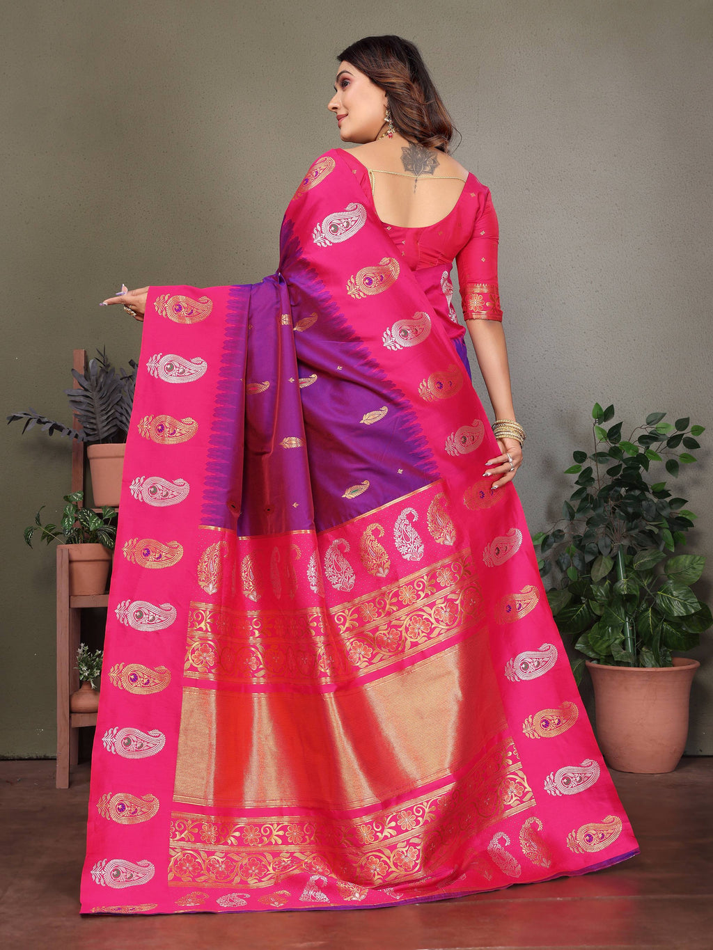 Sonakshi Women's Lavender Banarasi Silk Zari Woven Traditional Saree with Blouse | Grocsy