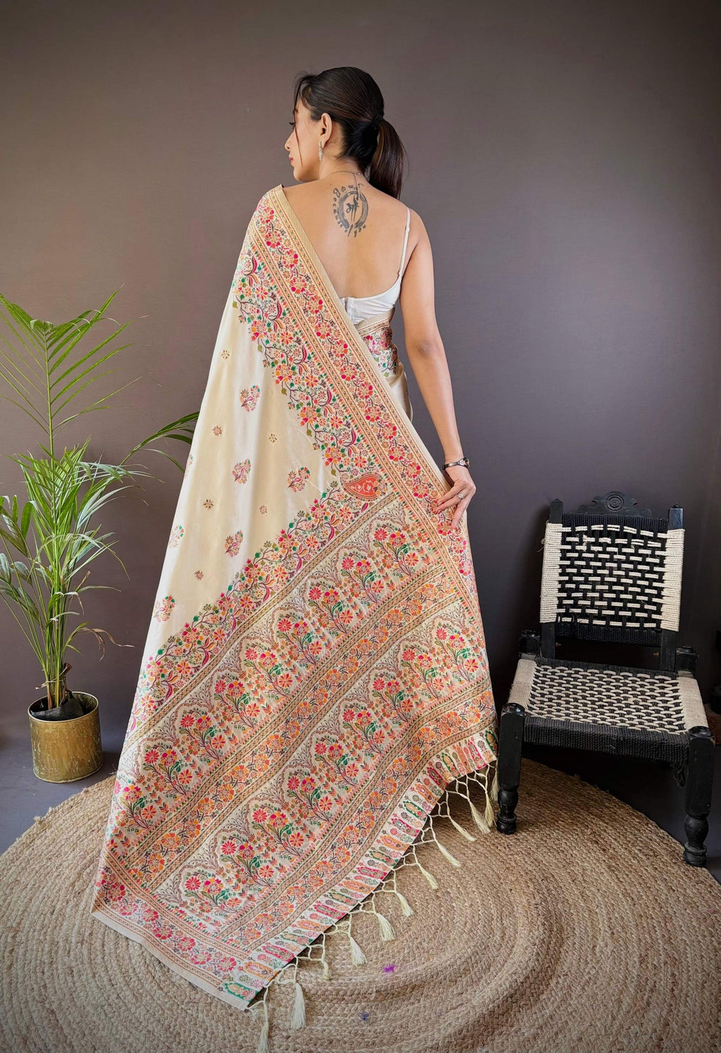 Sonakshi Women's Off White Pashmina Silk Zari Woven Traditional Saree with Blouse | Grocsy