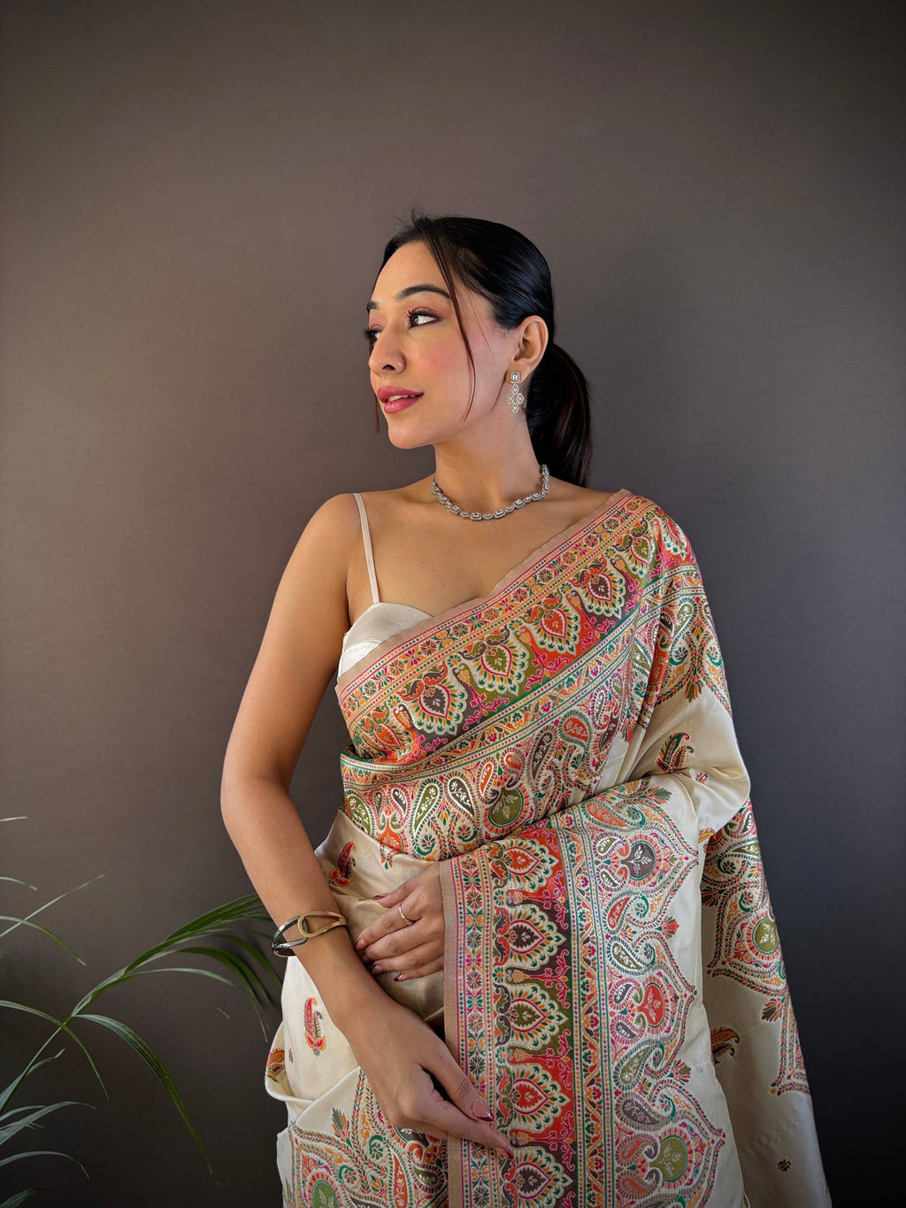 Sonakshi Women's Off White Pashmina Silk Zari Woven Traditional Saree with Blouse | Grocsy