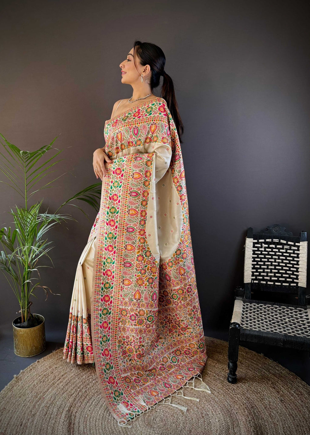 Sonakshi Women's Off White Pashmina Silk Zari Woven Traditional Saree with Blouse | Grocsy