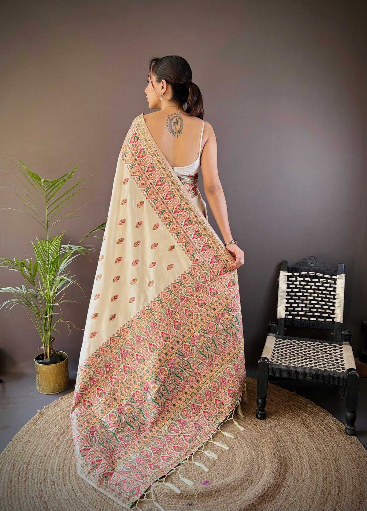 Sonakshi Women's Off White Pashmina Silk Zari Woven Traditional Saree with Blouse | Grocsy