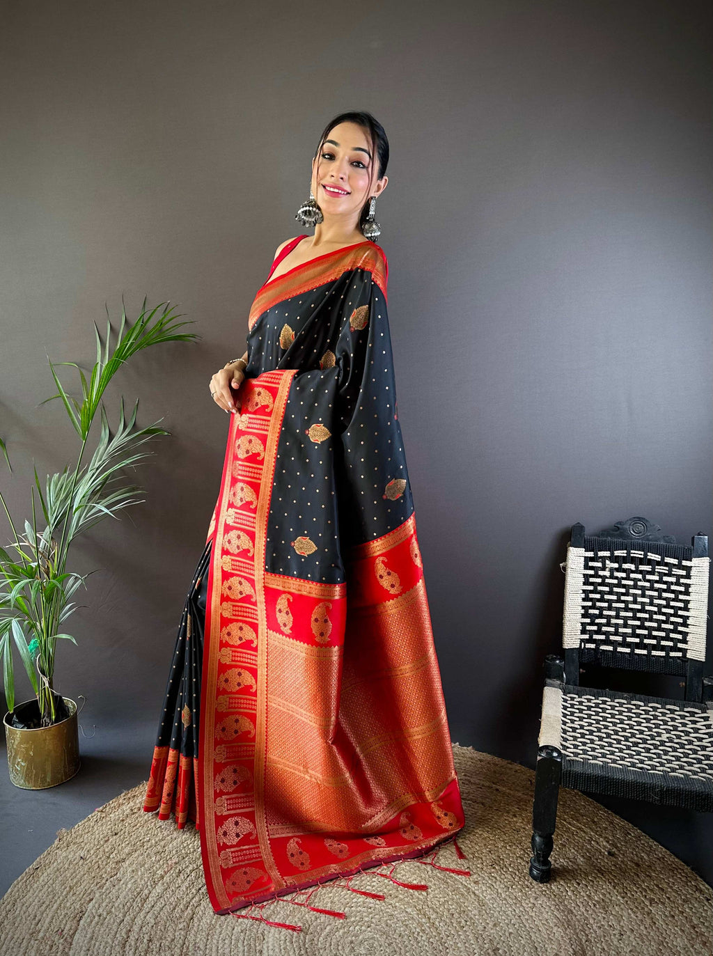 Sonakshi Women's Black Banarasi Silk Zari Woven Traditional Saree with Blouse | Grocsy