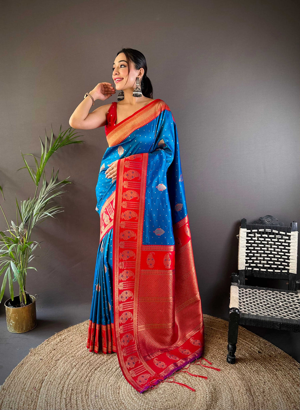 Sonakshi Women's Morepeach Banarasi Silk Zari Woven Traditional Saree with Blouse | Grocsy