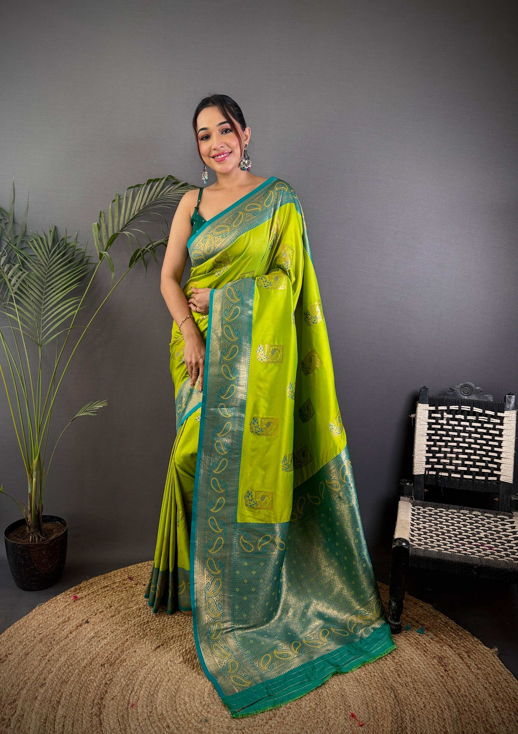 Sonakshi Women's Parrot Banarasi Silk Zari Woven Traditional Saree with Blouse | Grocsy