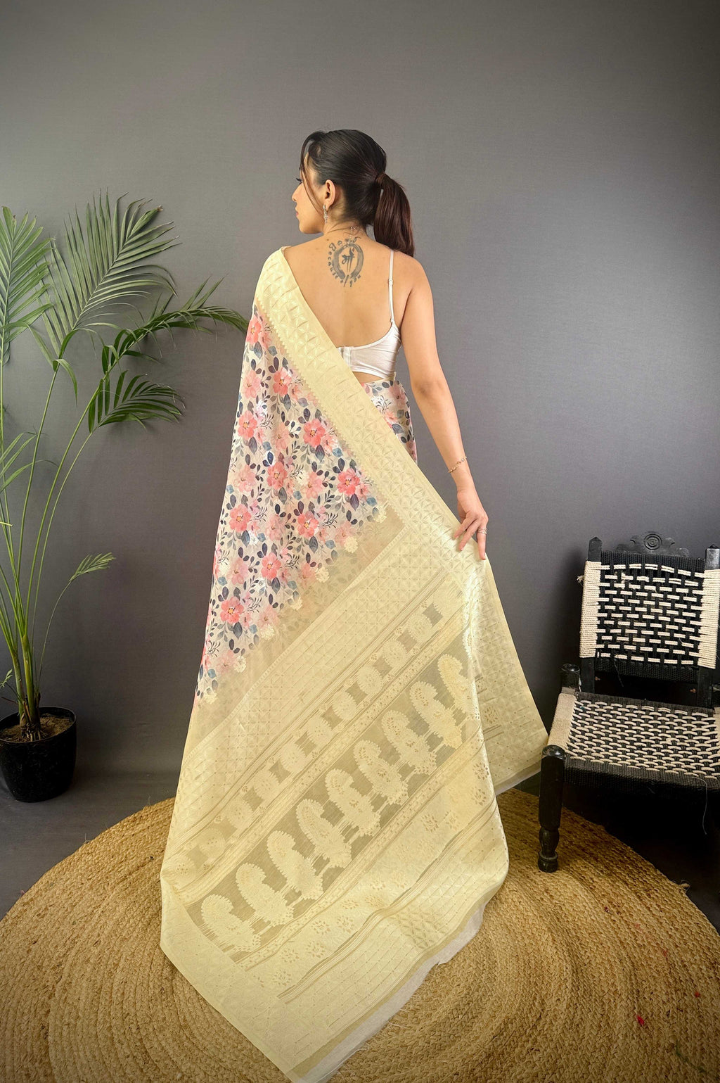 Sonakshi Women's Chandan Blend Silk Jacquard Woven Traditional Saree with Blouse | Grocsy