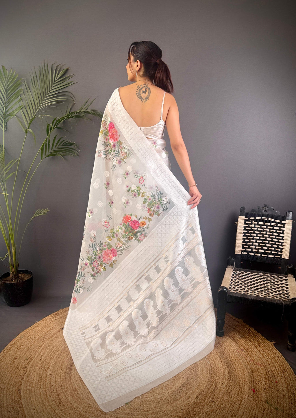 Sonakshi Women's White Blend Silk Jacquard Woven Traditional Saree with Blouse | Grocsy