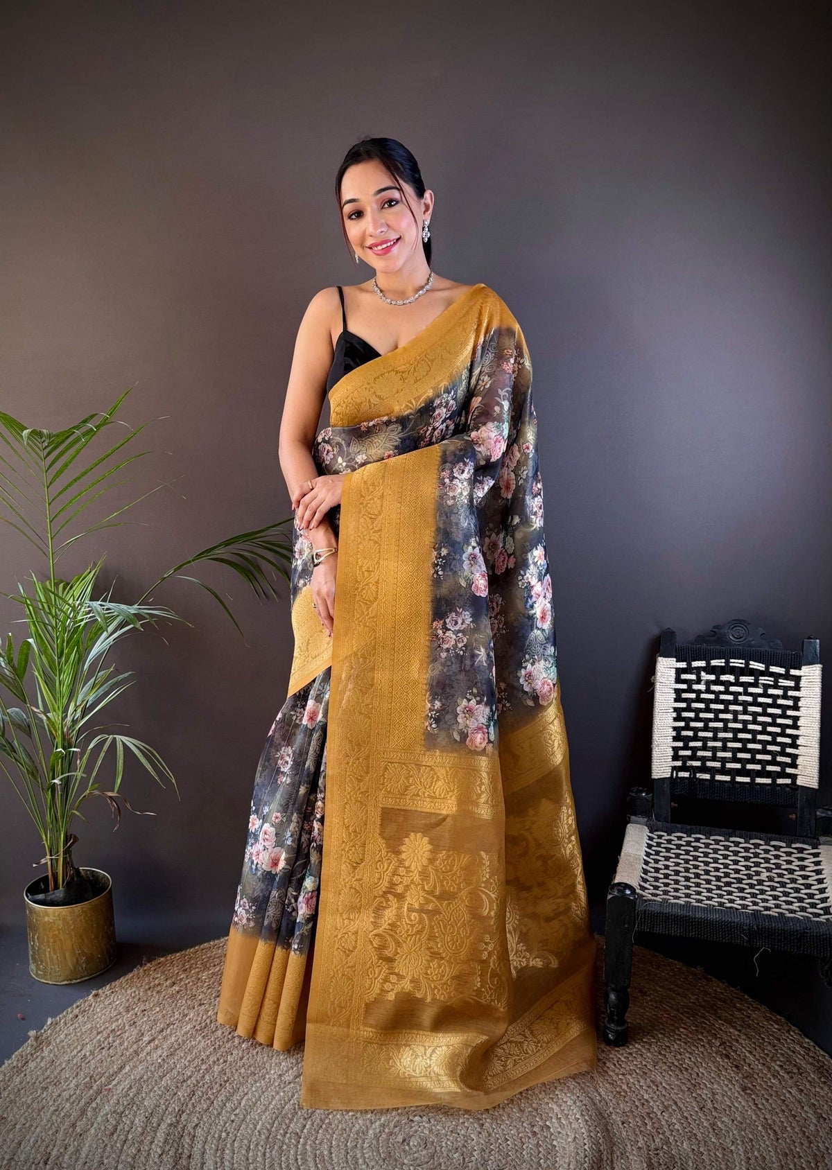 Sonakshi Women's Mehendi Blend Silk Jacquard Woven Traditional Saree with Blouse | Grocsy