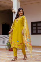 Sonakshi Women's Yellow Viscose Gadhwal Embroidered Beads Kurta Set with Dupatta | Grocsy
